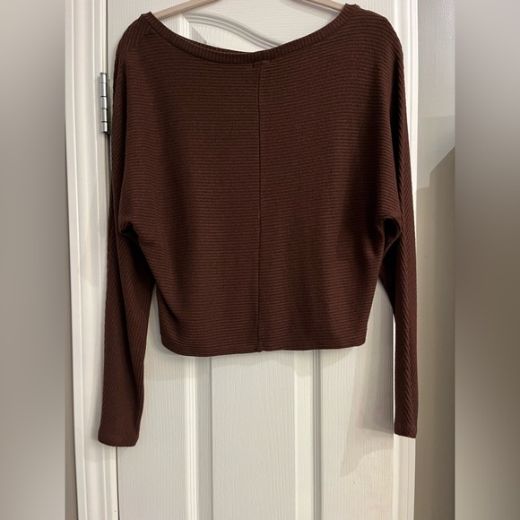 Garage Crop Top - Picture 2 of 5